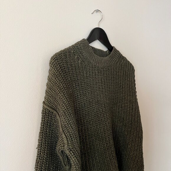 100% Cotton, Green Knit Sweater - Banana Republic - Picture 7 of 7